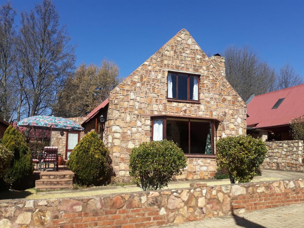 Villa Marigold'S 37 Critchley Common Dullstroom Exterior foto