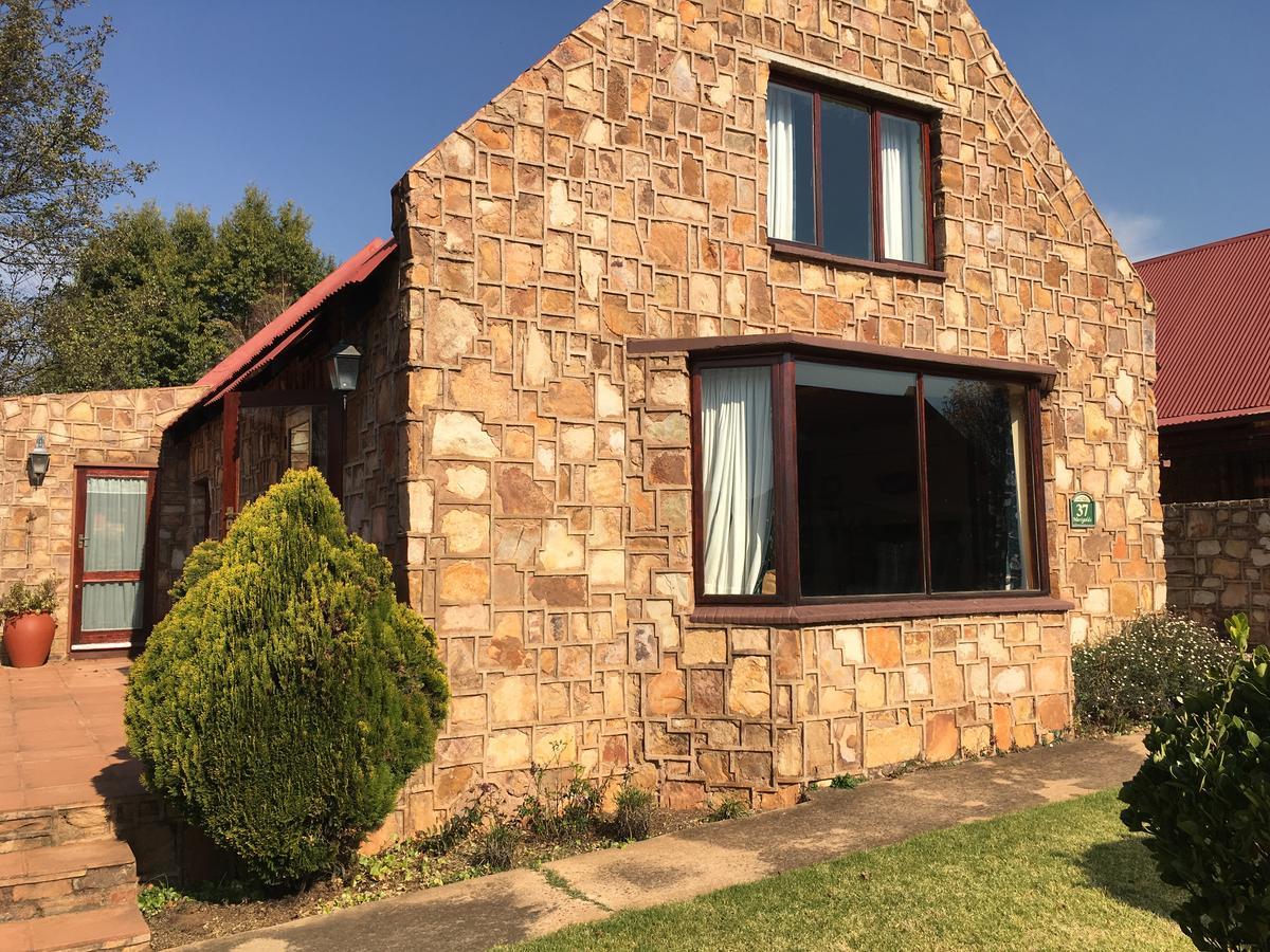 Villa Marigold'S 37 Critchley Common Dullstroom Exterior foto