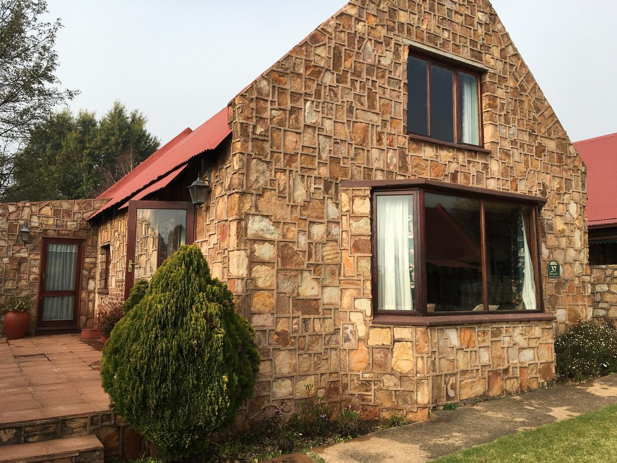 Villa Marigold'S 37 Critchley Common Dullstroom Exterior foto